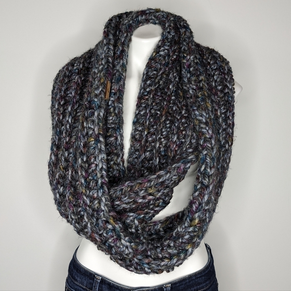Muddy River handmade grey purple large chunky infinity scarf OS